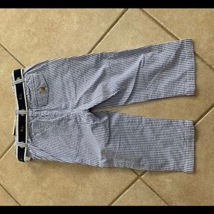 Set : pants and a shirt